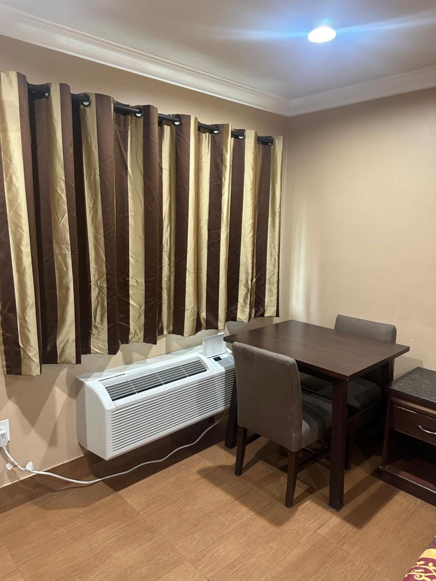 Stardust Inn Азюса Екстериор снимка